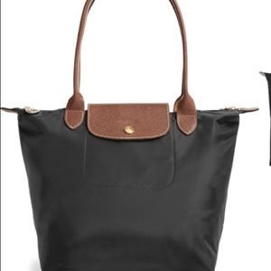 Long champ size medium purse